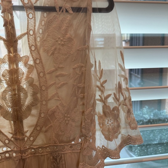 Wishlist Romper ❤️Gorgeous Cream Floral Lace - Picture 13 of 15